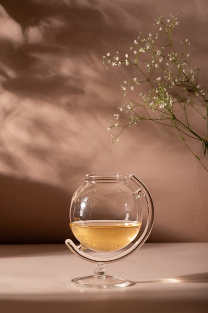 Hunar Globe Glass with Straw